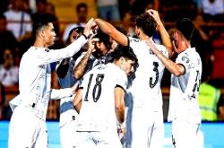 开云体育中国-欧预赛强势球队角逐，冠军积分领先险胜的简单介绍