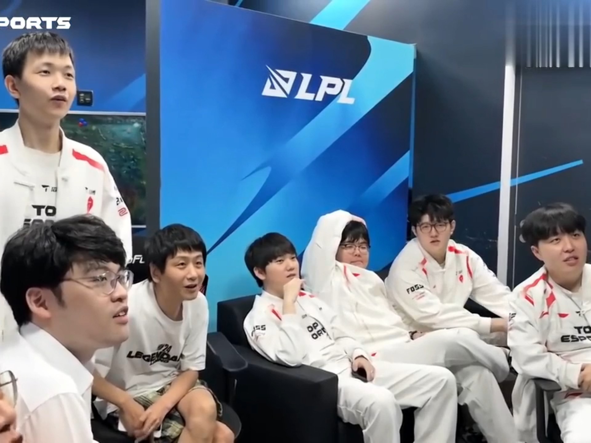 TES绝杀WBG,369开启传奇时刻淘汰赛2:1(北京) TES绝杀WBG,369开启传奇时刻淘汰赛2:1(北京)