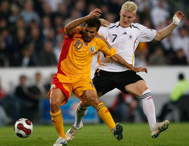 包含匈牙利逼平波黑,晋级资格难保的词条 包含匈牙利逼平波黑,晋级资格难保的词条