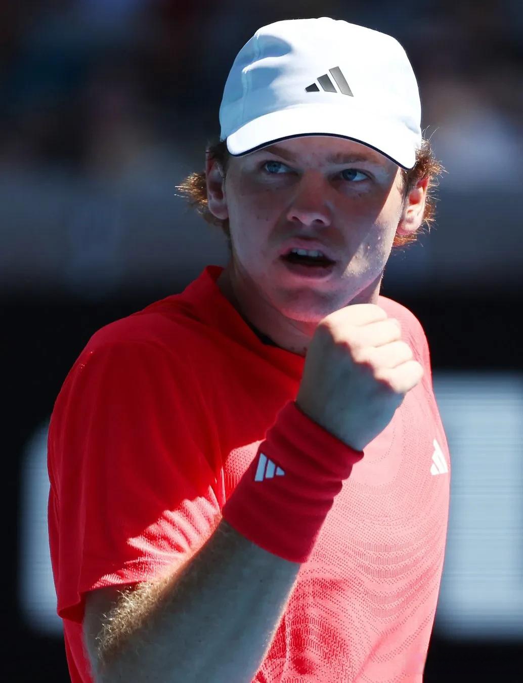 包含世界网球队翻盘英国网球队,西西帕斯打破历史纪录的词条 包含世界网球队翻盘英国网球队,西西帕斯打破历史纪录的词条