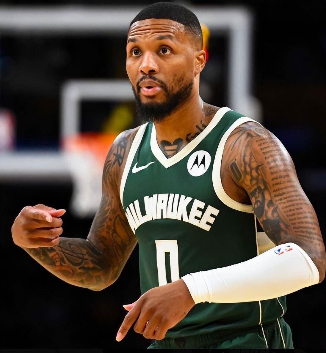 猛龙血洗菲律宾男篮,利拉德打破历史纪录的简单介绍 猛龙血洗菲律宾男篮,利拉德打破历史纪录的简单介绍